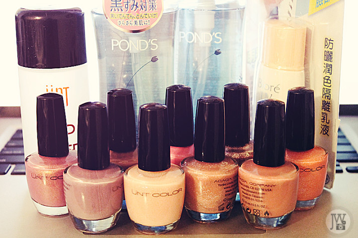 goodies from mom :) UNT nail polish