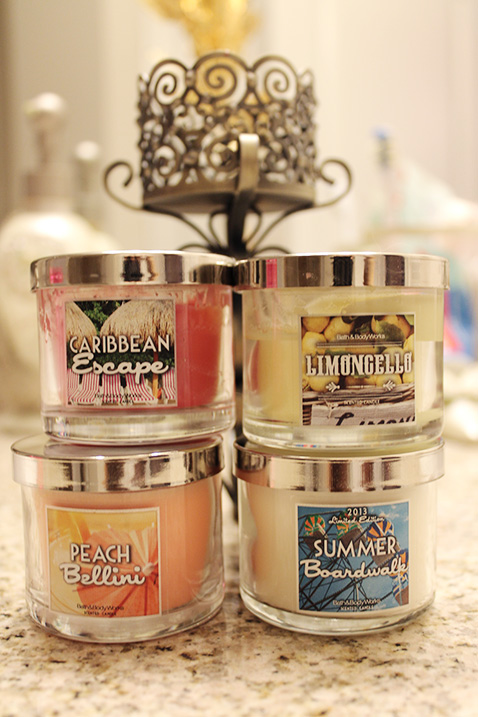 Bath & Body Works mini candles & candle holder