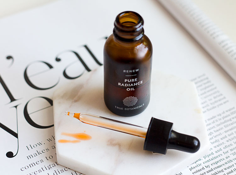 True Botanicals Renew Pure Radiance Oil review - is it worth it?